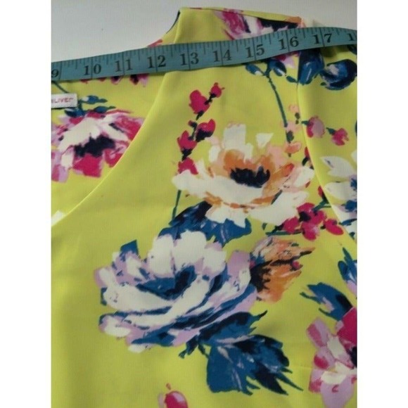 Women Size 14 Isaac Mizrahi Womens Yellow Floral Short - Picture 7 of 11